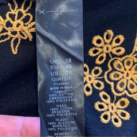 ASOS DESIGN wrap dress with gold cutwork embroidery detail in black Size 14 - Picture 8 of 12